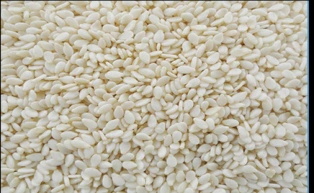 Hulled sesame seeds